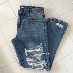Distressed Boyfriend Jeans